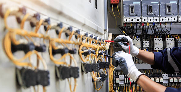 Professional Electrician technician working in Midway North, TX
